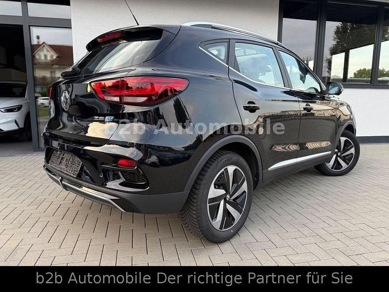Gebraucht MG ZS Luxury 130 kW (177 PS) 2022 Schwarz Limousine