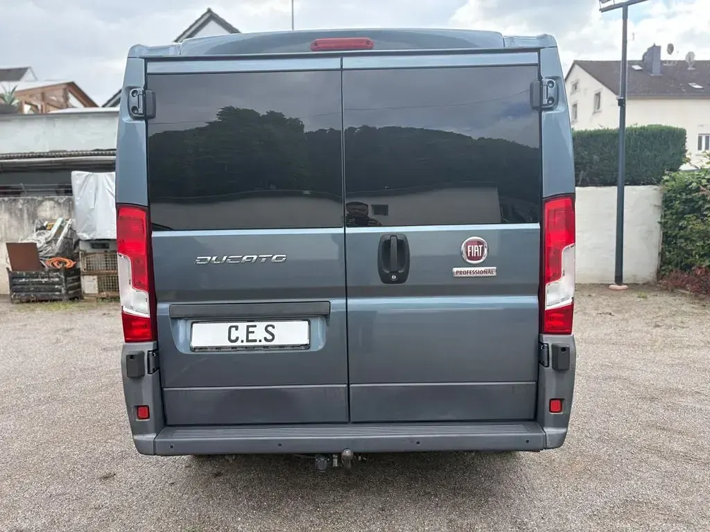 Gebraucht Fiat Ducato 116 PS (85 kW) 2015 Grau Van