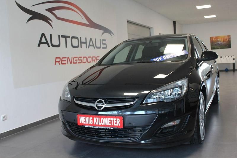 Gebraucht Opel Astra Active 140 PS (102 kW) 2013 Schwarz Limousine