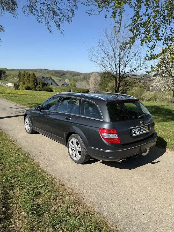 Gebraucht Mercedes C220 Avantgarde 170 PS (125 kW) 2010 Grau Kombi