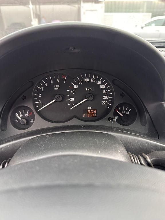 Gebraucht Opel Corsa Eco 58 PS (42 kW) 2002 Silber Kleinwagen