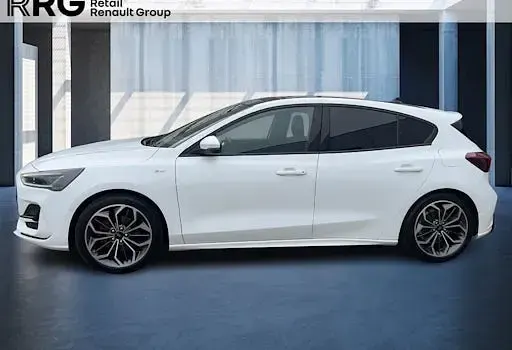 Gebraucht Ford Focus ST-Line X 155 PS (114 kW) 2023 Weiß Limousine