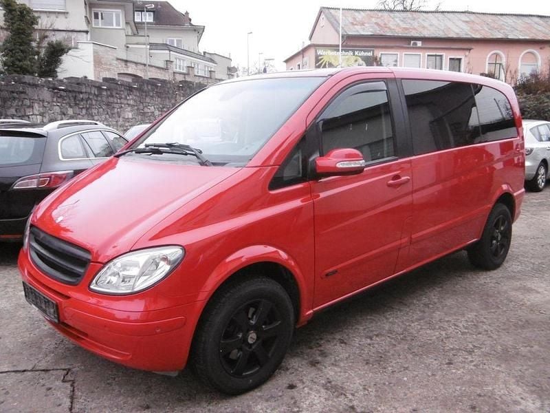 Rot Gebraucht 2006 Mercedes Viano Van / Kleinbus | 5.300 € (Superpreis) - Bild 1/4