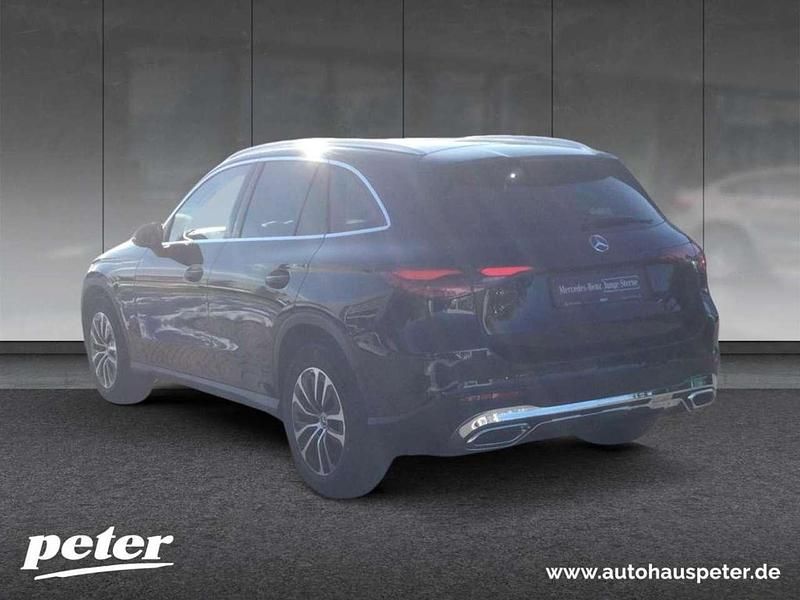 Gebraucht Mercedes GLC220 Avantgarde 197 PS (144 kW) 2023 Schwarz SUV