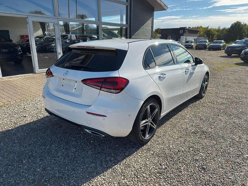 Gebraucht Mercedes A250 224 PS (164 kW) 2018 Weiß Limousine