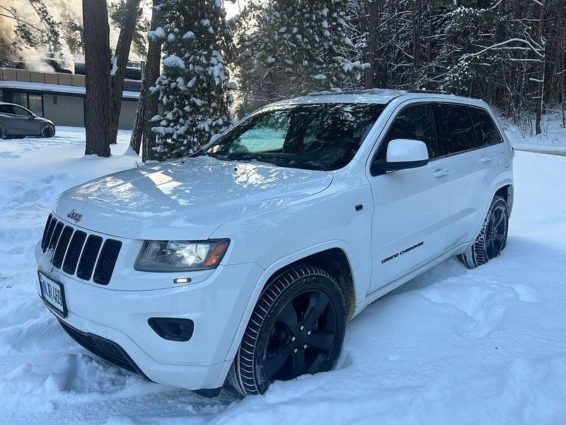 Weiß Gebraucht 2015 Jeep Grand Cherokee Laredo SUV | 9.500 € - Bild 1/4