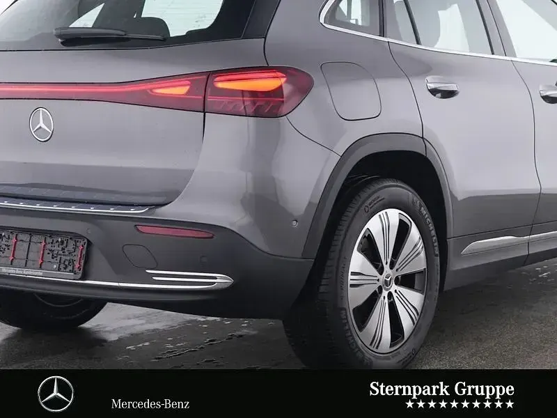 Gebraucht Mercedes EQA250+ Progressive 150 kW (204 PS) 2025 Grau SUV