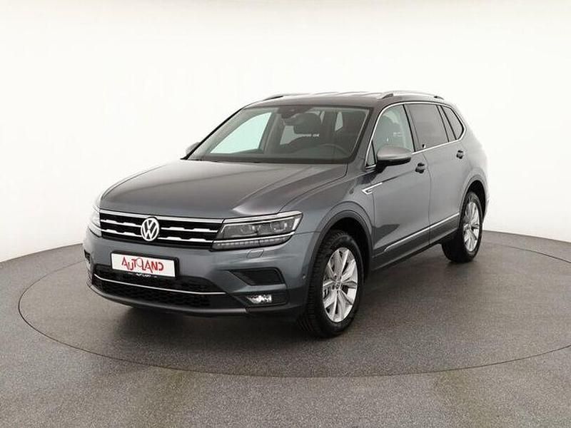 Grau Gebraucht 2021 VW Tiguan Allspace Highline SUV | 35.950 € (Fairer Preis) - Bild 1/4