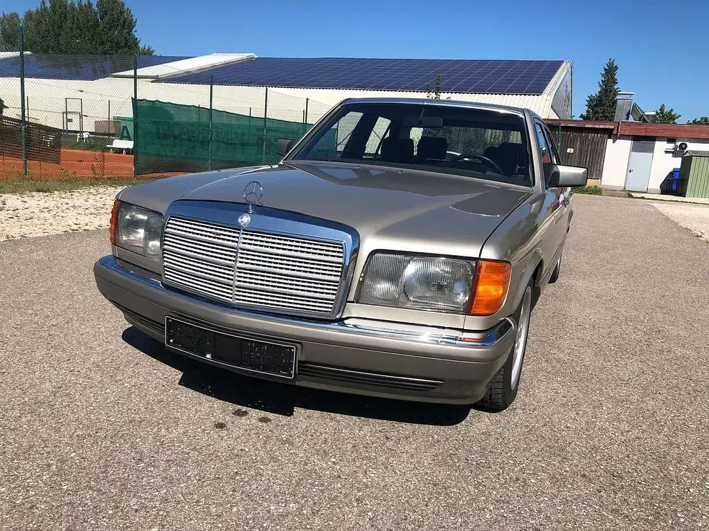 Gebraucht Mercedes 300 SE 188 PS (138 kW) 1985 Gold Limousine