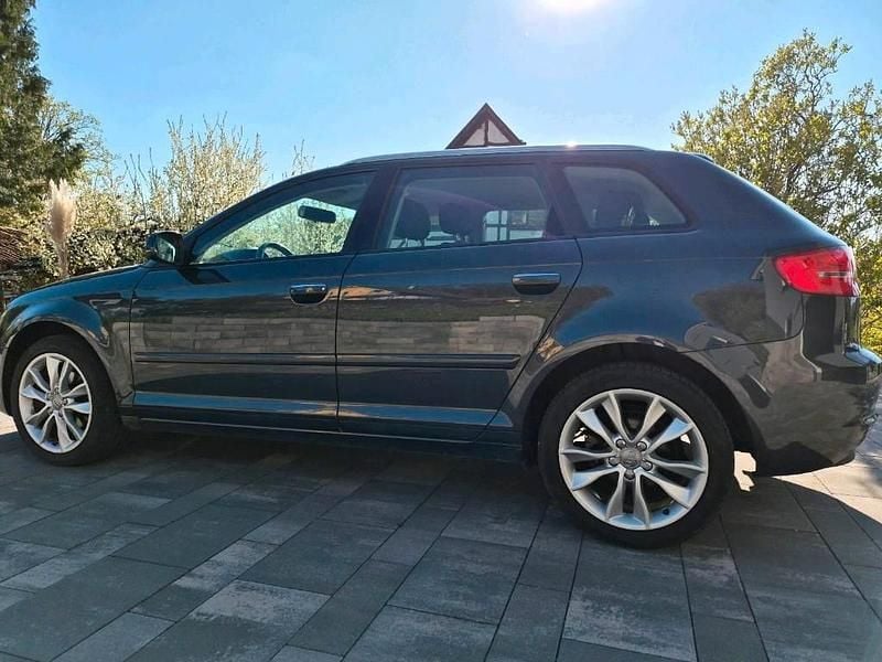 Usata Audi A3 Ambition 125 CV (91 kW) 2011 Grigio Utilitaria