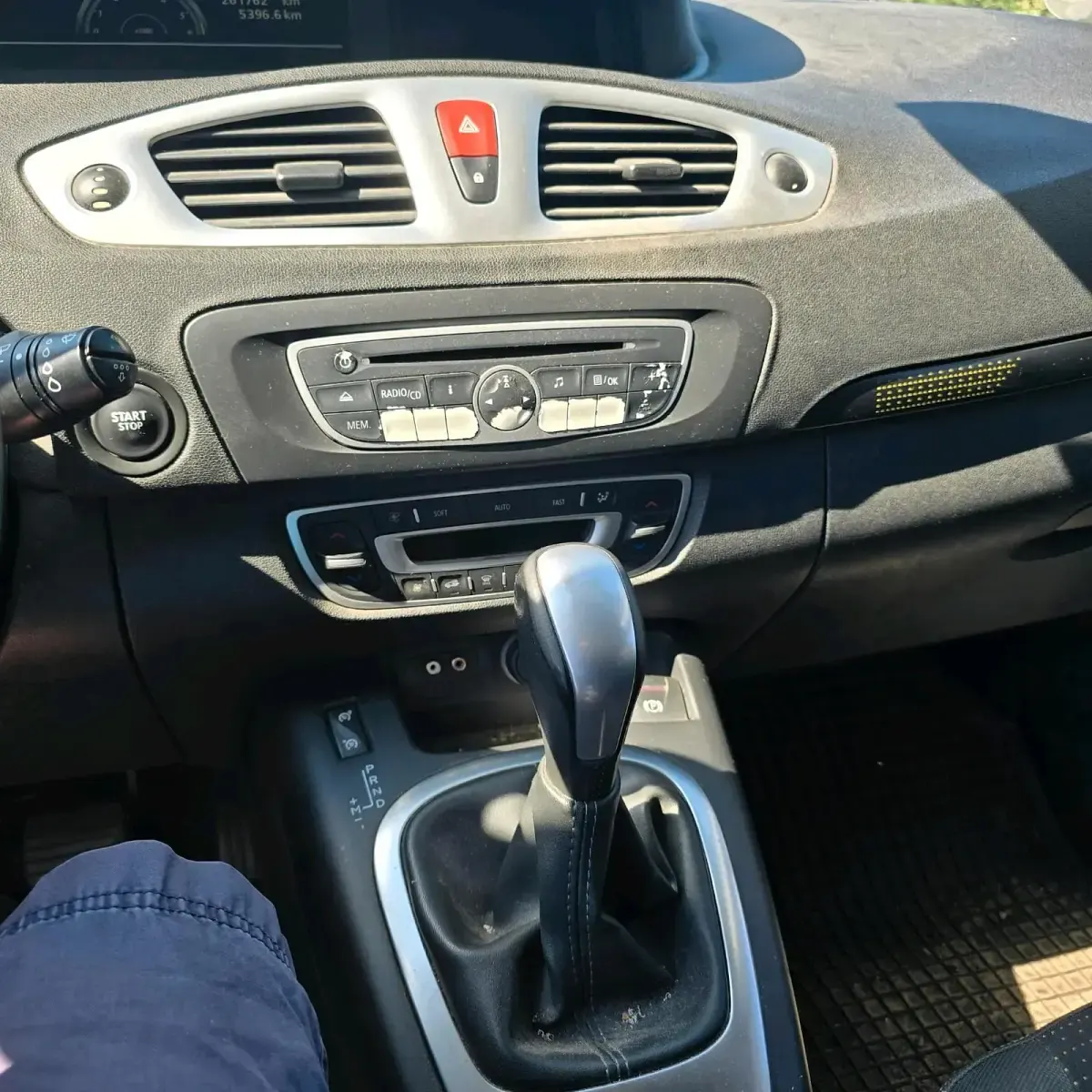 Gebraucht Renault Grand Scénic III Dynamique 150 PS (110 kW) 2010 Schwarz Van / Kleinbus
