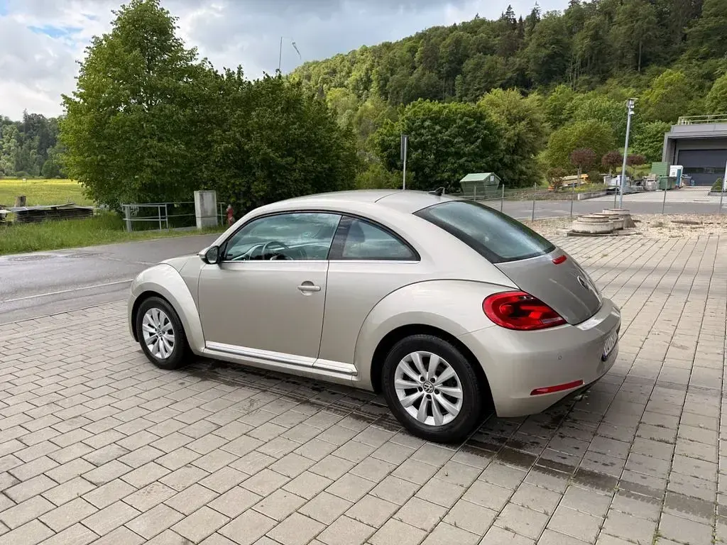 Gebraucht VW Beetle 105 PS (77 kW) 2016 Beige Kleinwagen