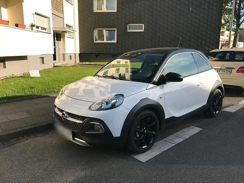Weiß Gebraucht 2017 Opel Adam Rocks Rocks Kleinwagen | 9.600 € (Fairer Preis) - Bild 1/1