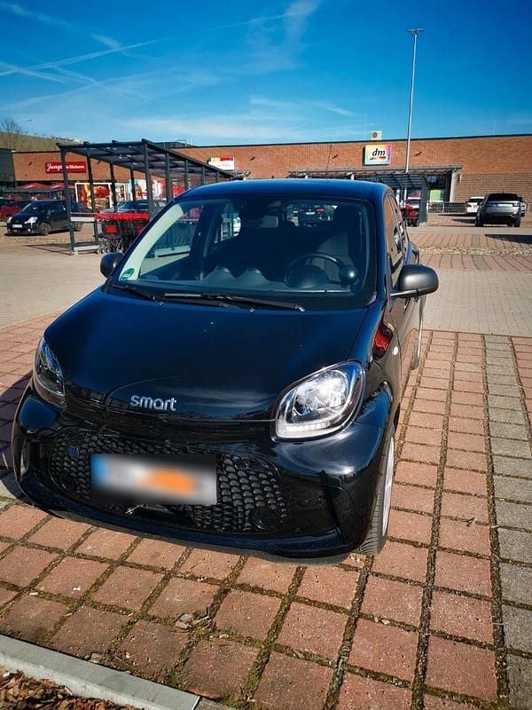 Gebraucht Smart ForFour Electric Drive 60 kW (82 PS) 2022 Schwarz Kleinwagen