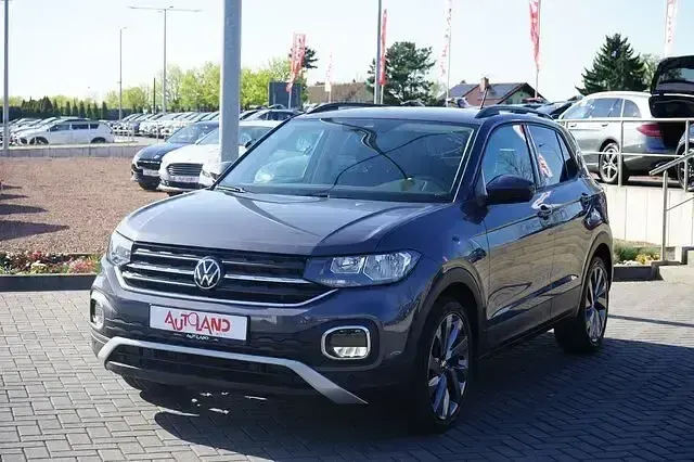 Używany VW T-Cross Active 95 KM (69 kW) 2022 Szary SUV