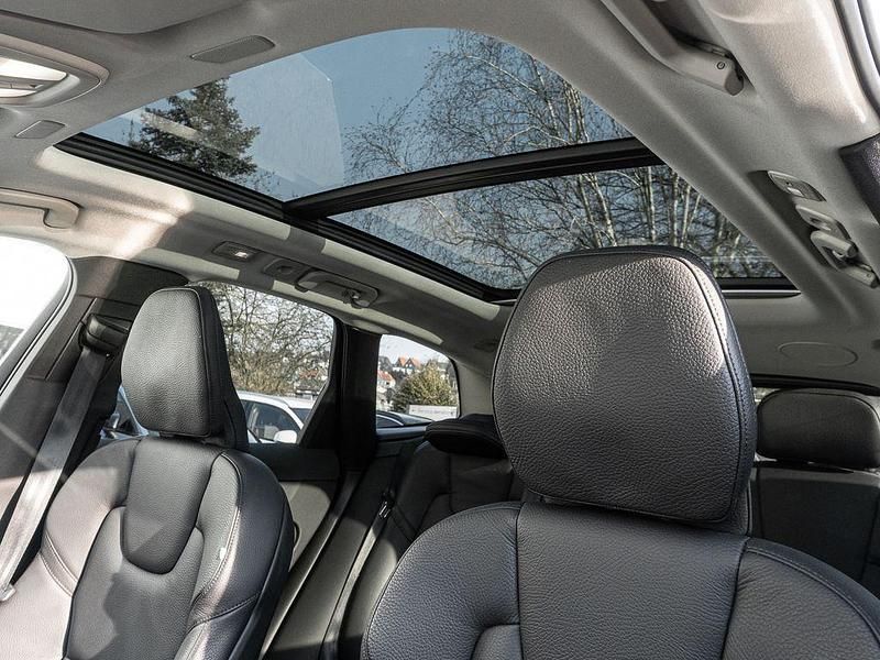 Gebraucht Volvo XC60 Inscription 197 PS (144 kW) 2023 Crystal white SUV
