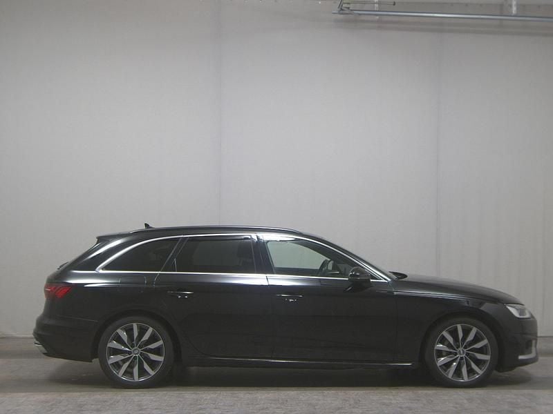 Gebraucht Audi A4 S-Line 190 PS (139 kW) 2020 Schwarz Kombi