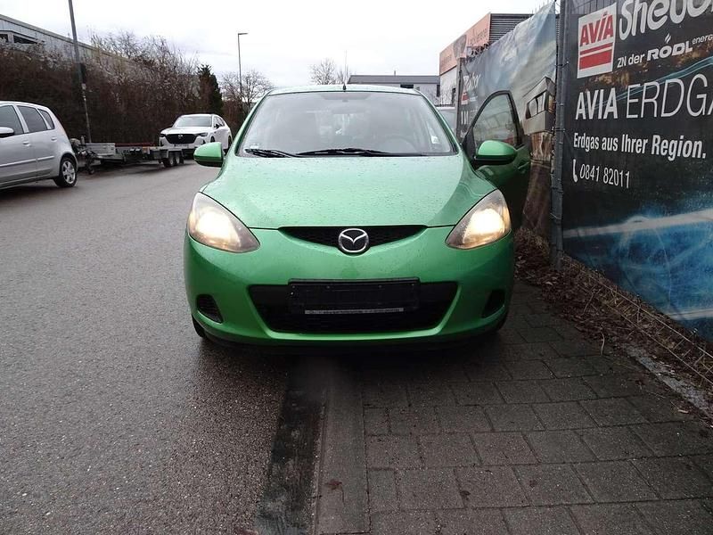 Gebraucht Mazda 2 86 PS (63 kW) 2009 Spirited green Kleinwagen