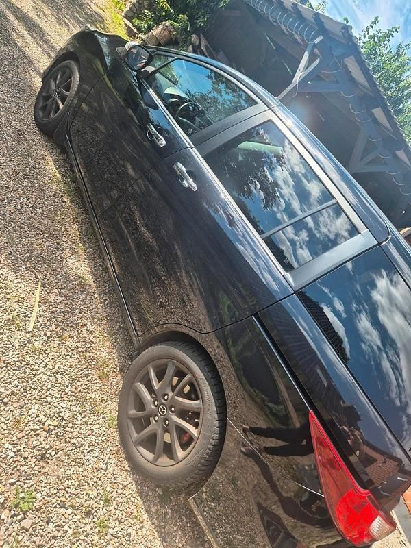 Gebraucht Mazda 5 115 PS (84 kW) 2015 Schwarz Van / Kleinbus