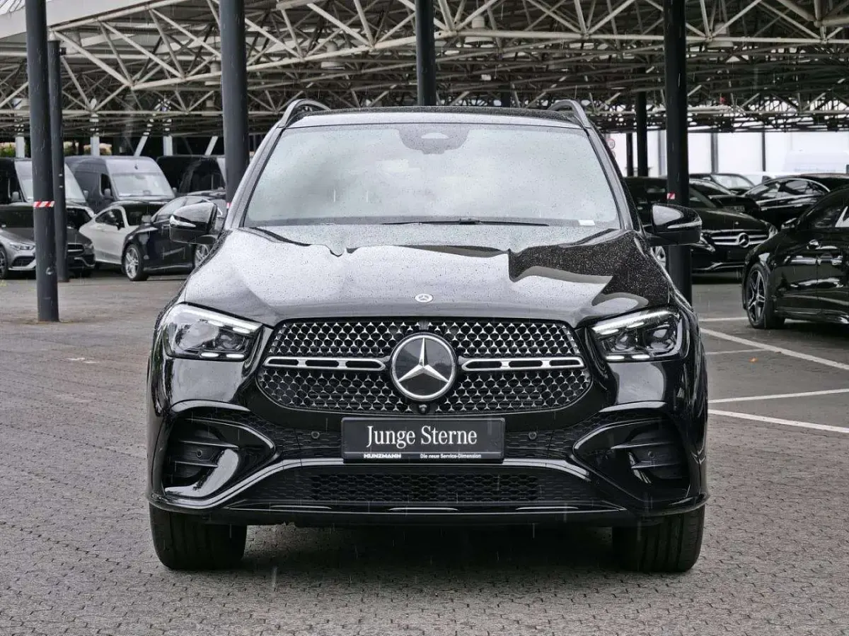 Gebraucht Mercedes GLE450 AMG 381 PS (280 kW) 2025 Schwarz SUV