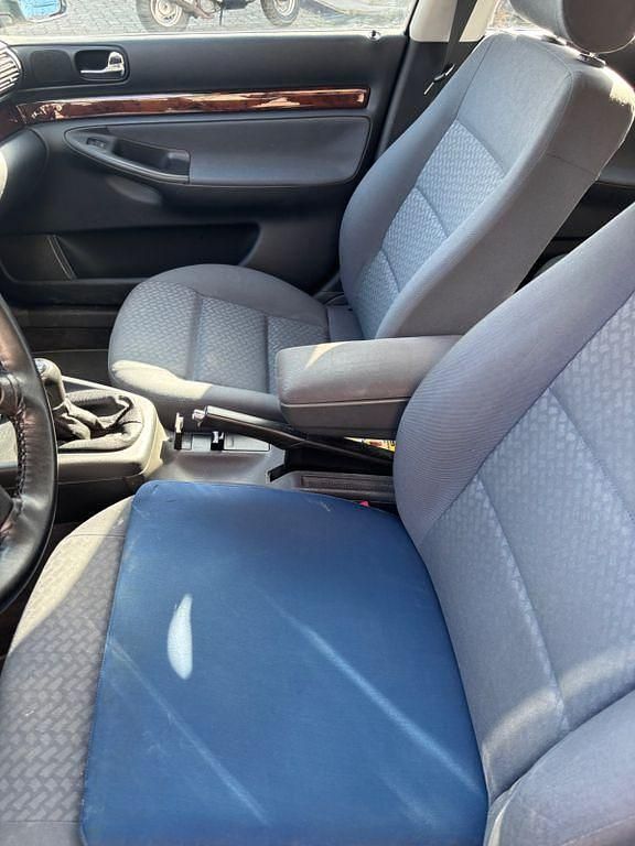 Gebraucht Audi A4 Performance 125 PS (91 kW) 1997 Grau Kombi