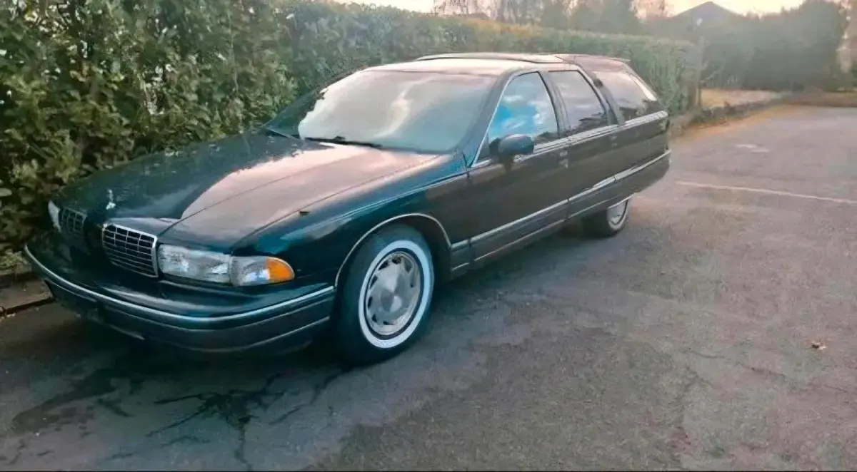 Gebraucht Oldsmobile Custom Cruiser 180 PS (132 kW) 1993 Schwarz