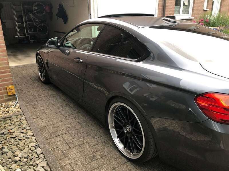 Grau Gebraucht 2014 BMW 420 Sport Line Coupé | 23.500 € - Bild 1/4