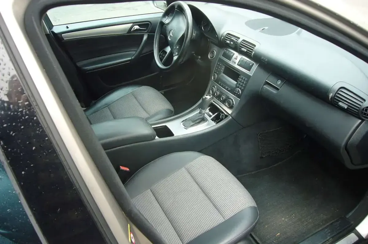 Gebraucht Mercedes C200 Avantgarde 163 PS (119 kW) 2007 Bronze Kombi