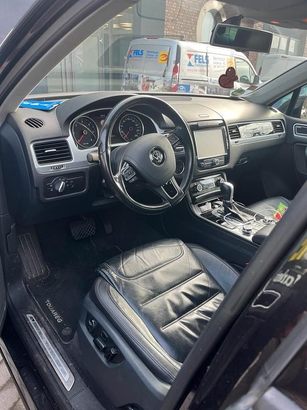 Gebraucht VW Touareg R-line 245 PS (180 kW) 2015 Schwarz SUV