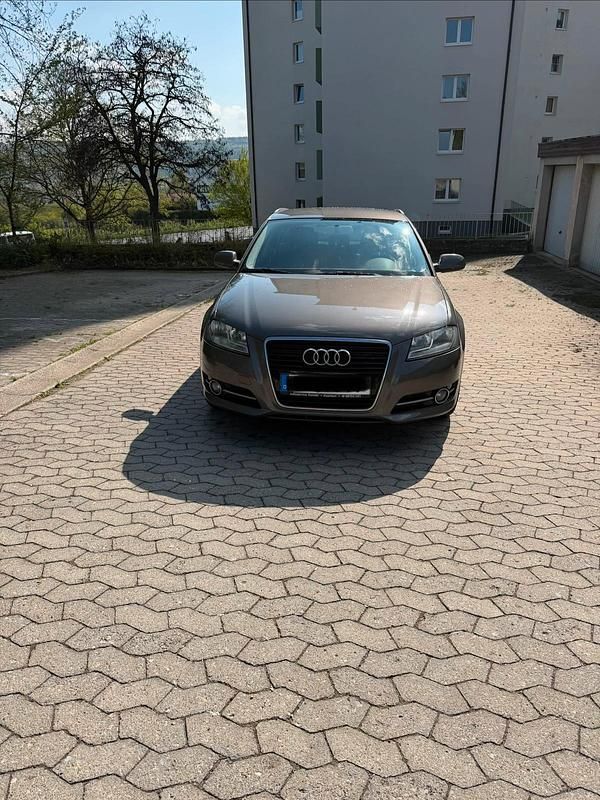 Używany Audi A3 125 KM (91 kW) 2011 Brązowy Hatchback