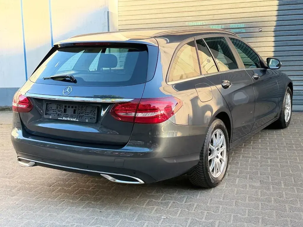 Gebraucht Mercedes C200 136 PS (100 kW) 2015 Grau Kombi