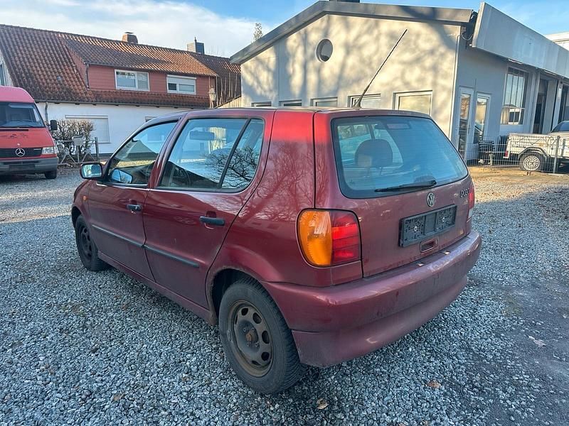 Gebraucht VW Polo 60 PS (44 kW) 1998 Rot Kleinwagen