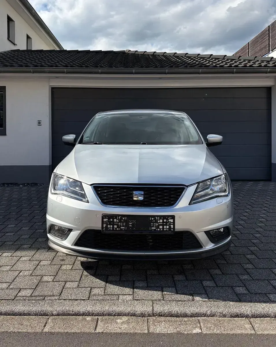 Gebraucht Seat Toledo Style 105 PS (77 kW) 2013 Silber Kleinwagen