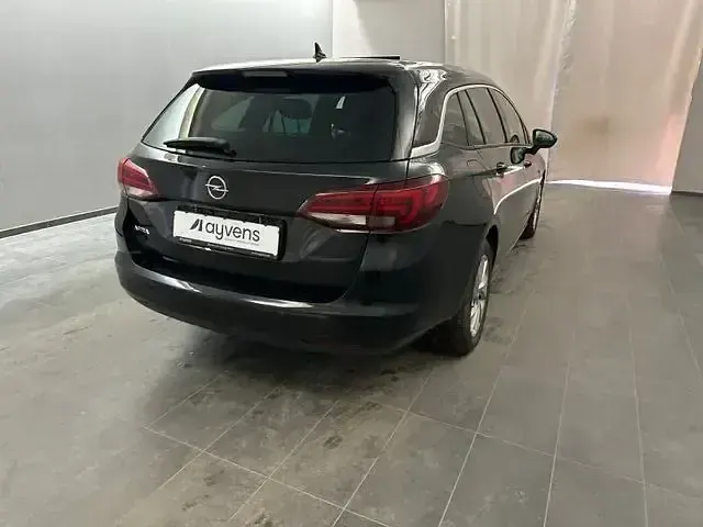 Gebraucht Opel Astra Elegance 122 PS (89 kW) 2022 Schwarz Kleinwagen