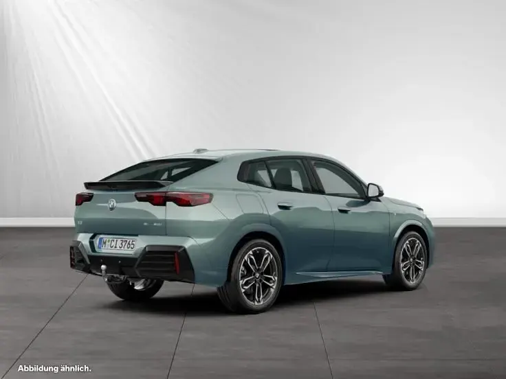 Gebraucht BMW X2 M Sport 170 PS (125 kW) 2025 Cape york grün metallic SUV