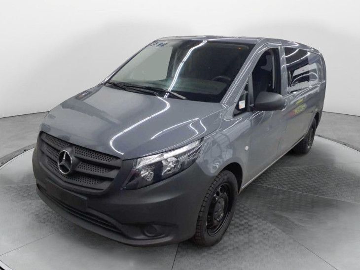 Grau Gebraucht 2019 Mercedes Vito Van / Kleinbus | 19.999 € (Fairer Preis) - Bild 1/4