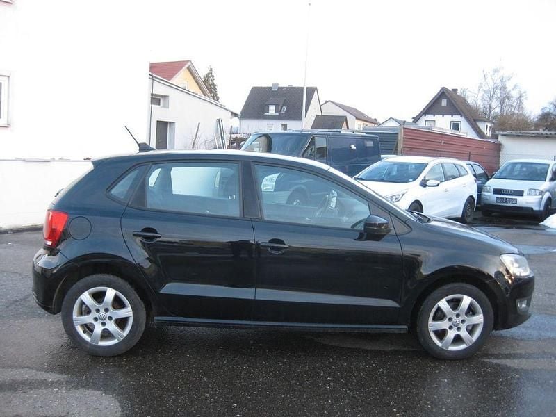 Gebraucht VW Polo Highline 90 PS (66 kW) 2013 Schwarz Kleinwagen