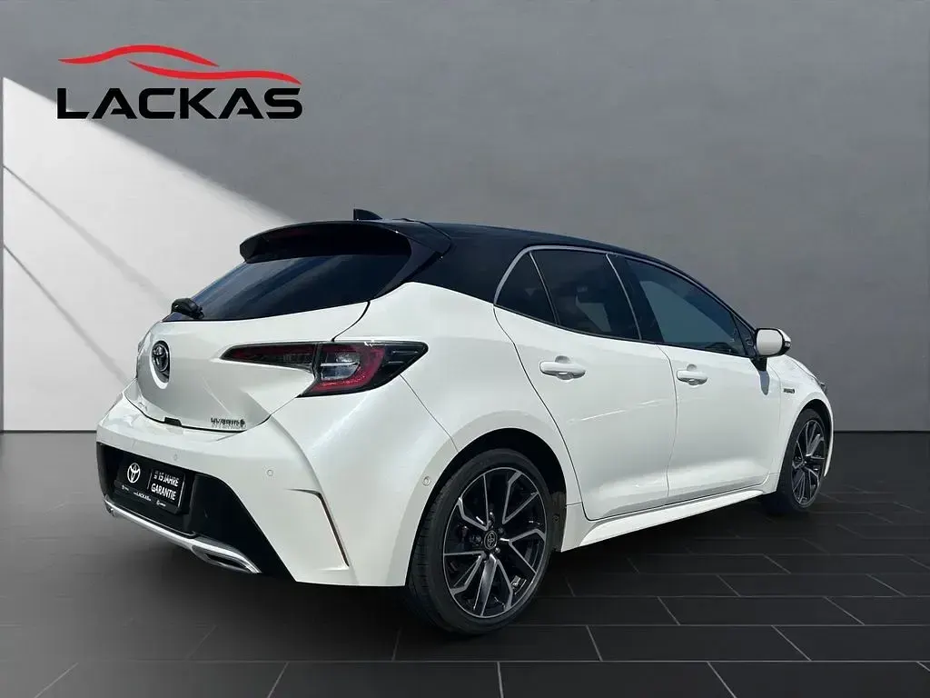 Gebraucht Toyota Corolla Hybrid Lounge 184 PS (135 kW) 2020 Weiß Limousine