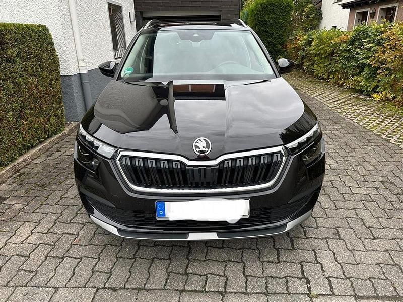 Schwarz Gebraucht 2021 Skoda Kamiq Style SUV | 19.500 € (Superpreis) - Bild 1/4