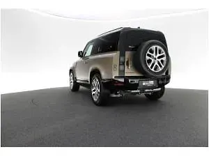 Neu Land Rover Defender 249 PS (183 kW) 2026 Bronze (braun / gondwana stone) SUV