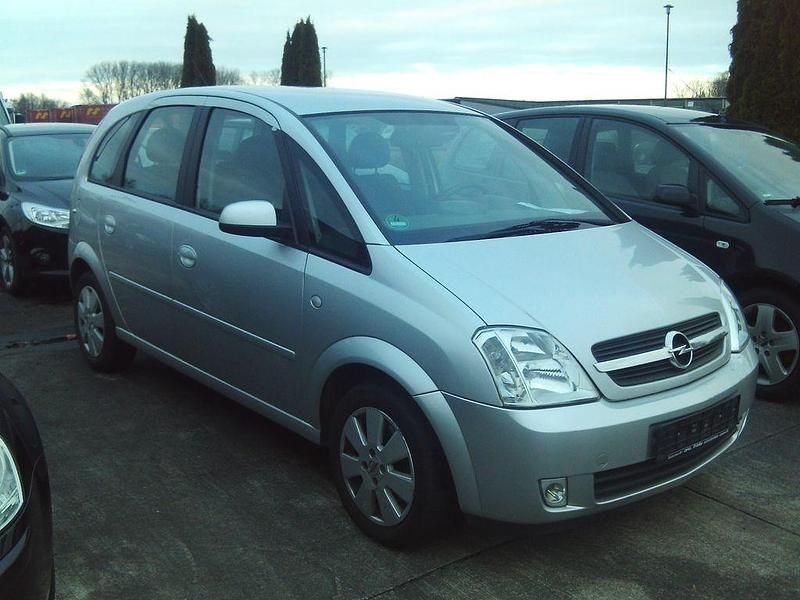 Gebraucht Opel Meriva Cosmo 101 PS (74 kW) 2004 Silber Van / Kleinbus