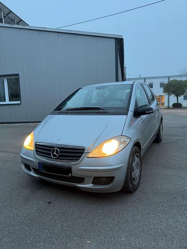 Silber Gebraucht 2007 Mercedes A160 Limousine | 700 € - Bild 1/4
