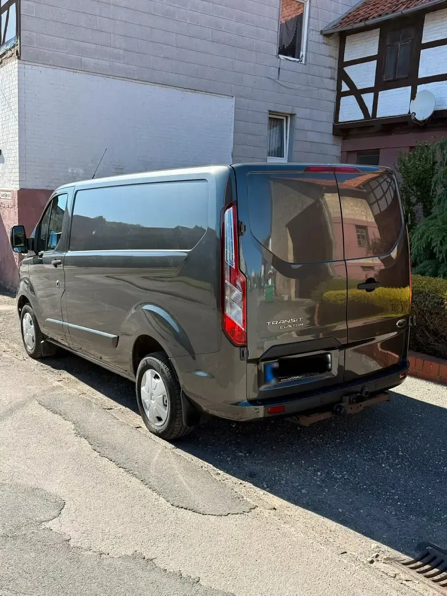 Gebraucht Ford Transit Custom 130 PS (95 kW) 2022 Grau Van / Kleinbus