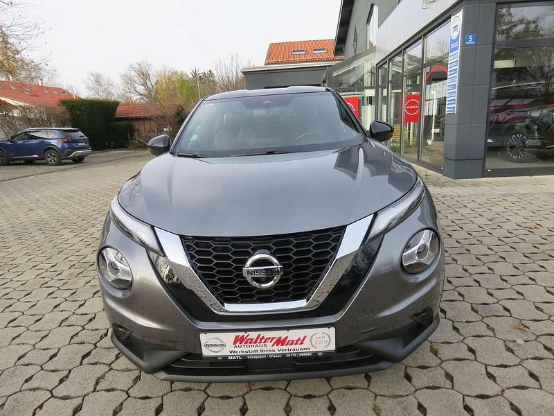 Gebraucht Nissan Juke Tekna 114 PS (83 kW) 2021 Dark grey m/black m SUV