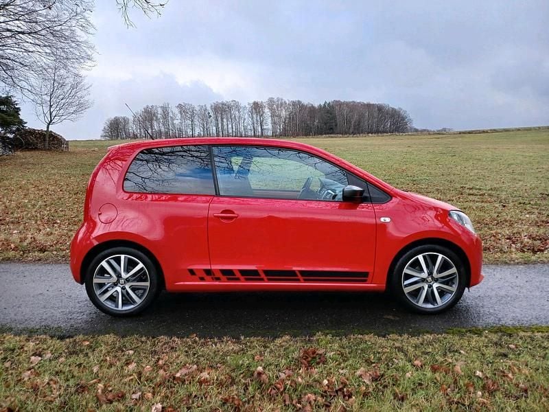 Rot Gebraucht 2016 Seat Mii FR-Line Kleinwagen | 7.600 € (Fairer Preis) - Bild 1/4