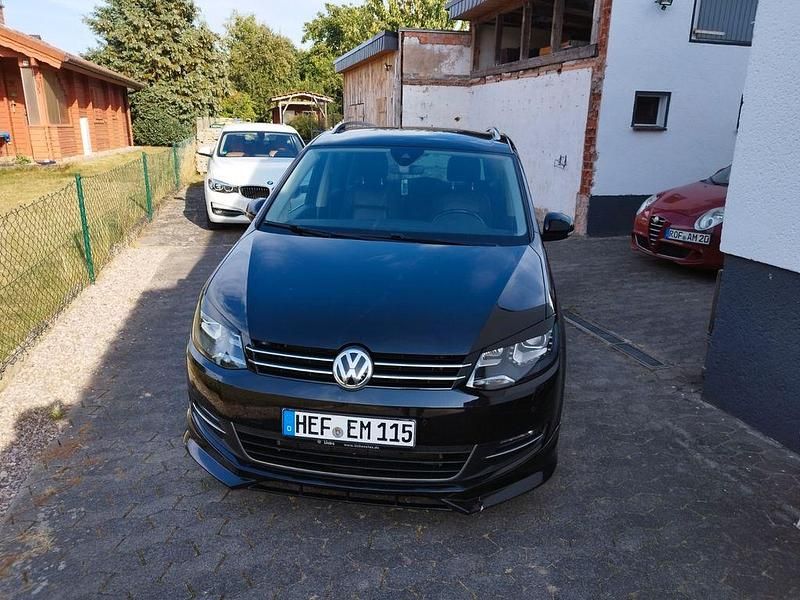 Schwarz Gebraucht 2016 VW Sharan Highline Van / Kleinbus | 15.000 € (Fairer Preis) - Bild 1/4