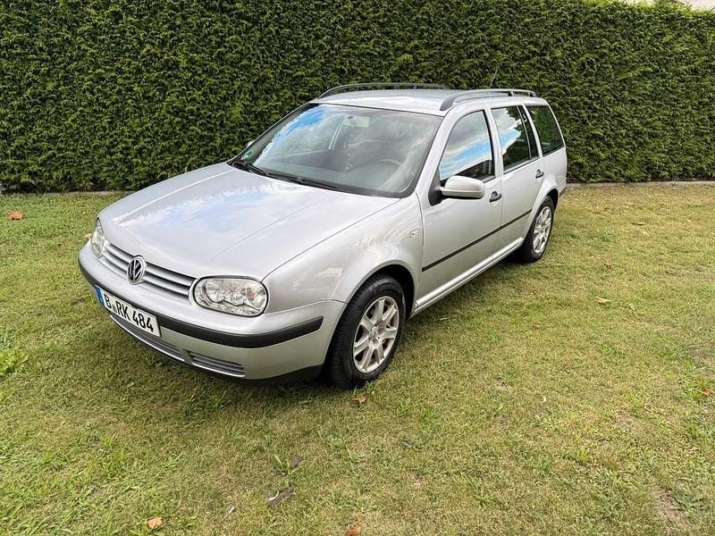 Gebraucht VW Golf IV Comfortline 101 PS (74 kW) 2004 Silber Kombi