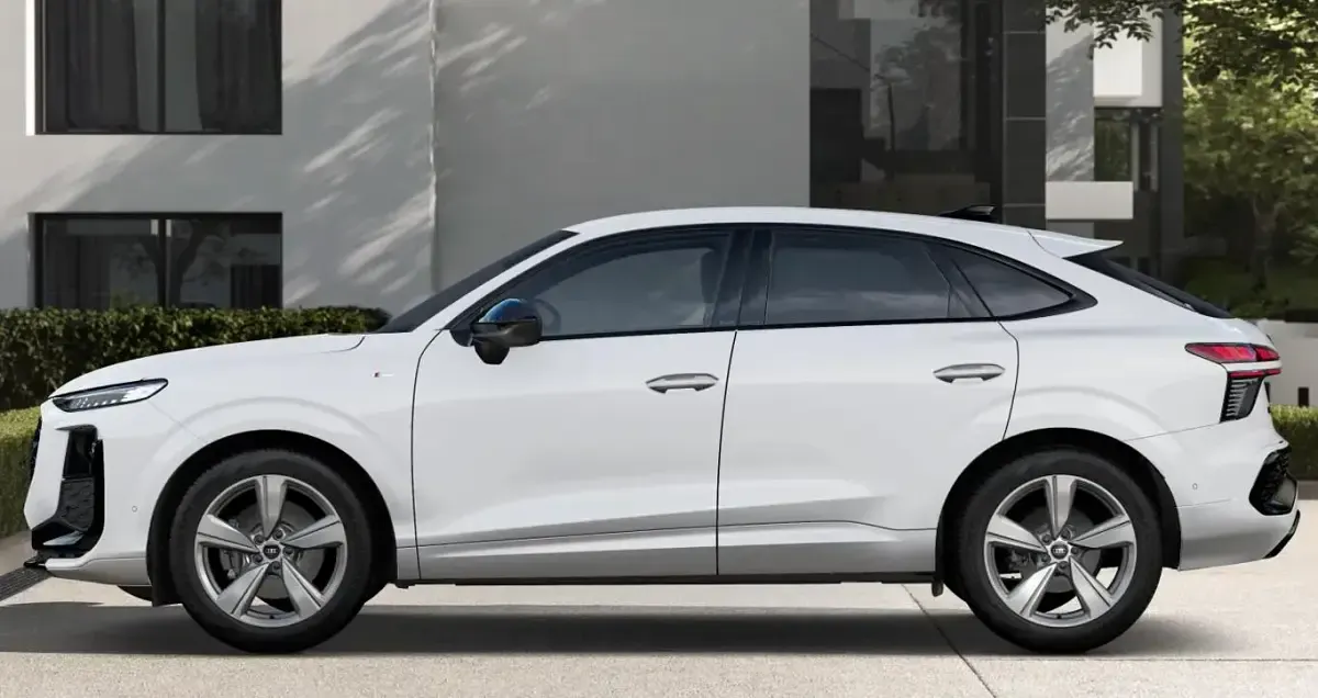 Neu Audi Q3 Sportback Ambiente 204 PS (150 kW) 2026 Arkonaweiß SUV