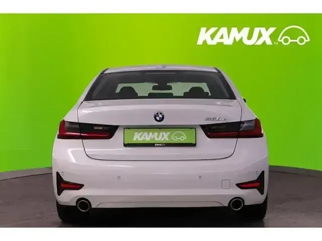 Gebraucht BMW 330e Advantage 2020 Andere Limousine