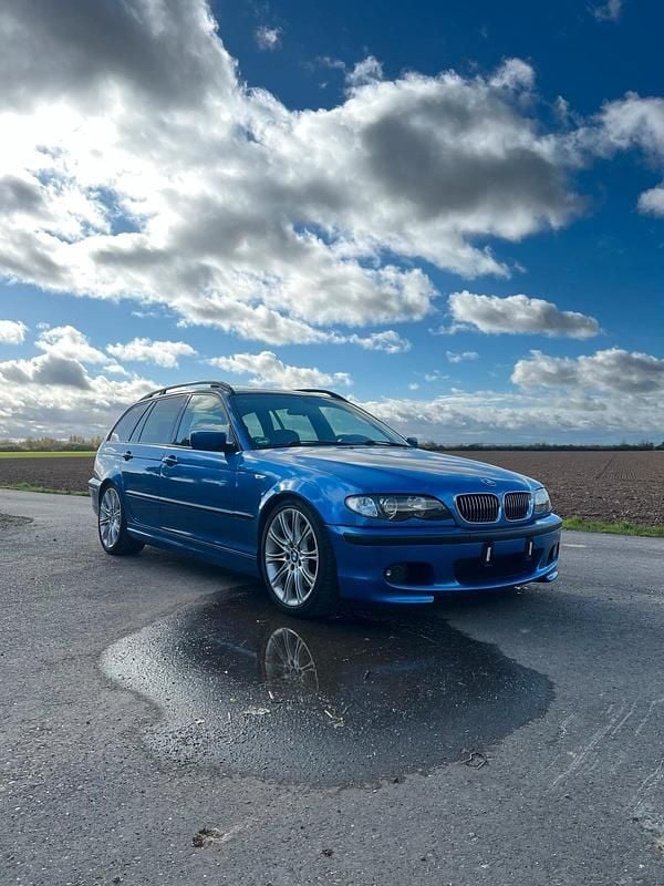 Blau Gebraucht 2003 BMW 330 M Sport Kombi | 14.700 € - Bild 1/4